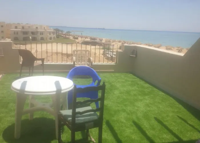 Laserina Palm Khorshed Stadio Direct On For Families Only (adults Only) Pansiyon Ain Sukhna