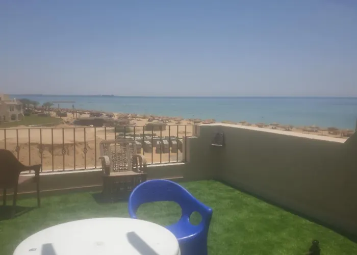 Laserina Palm Khorshed Stadio Direct On For Families Only (adults Only) Pansiyon