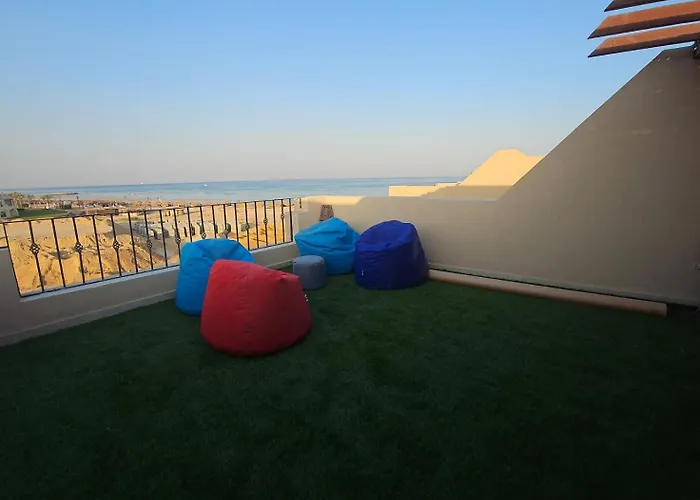 Laserina Palm Khorshed Stadio Direct On For Families Only (adults Only)